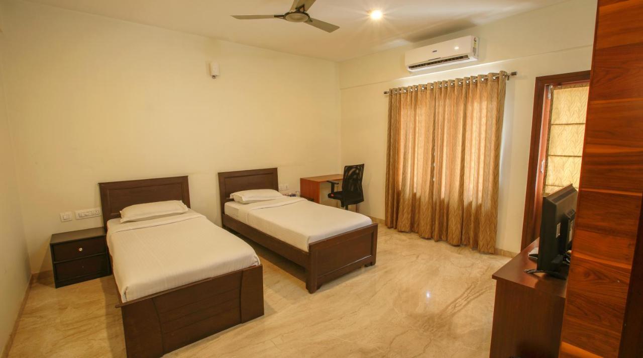 Falcon Suites Yelahanka New Town Bangalore Exterior foto
